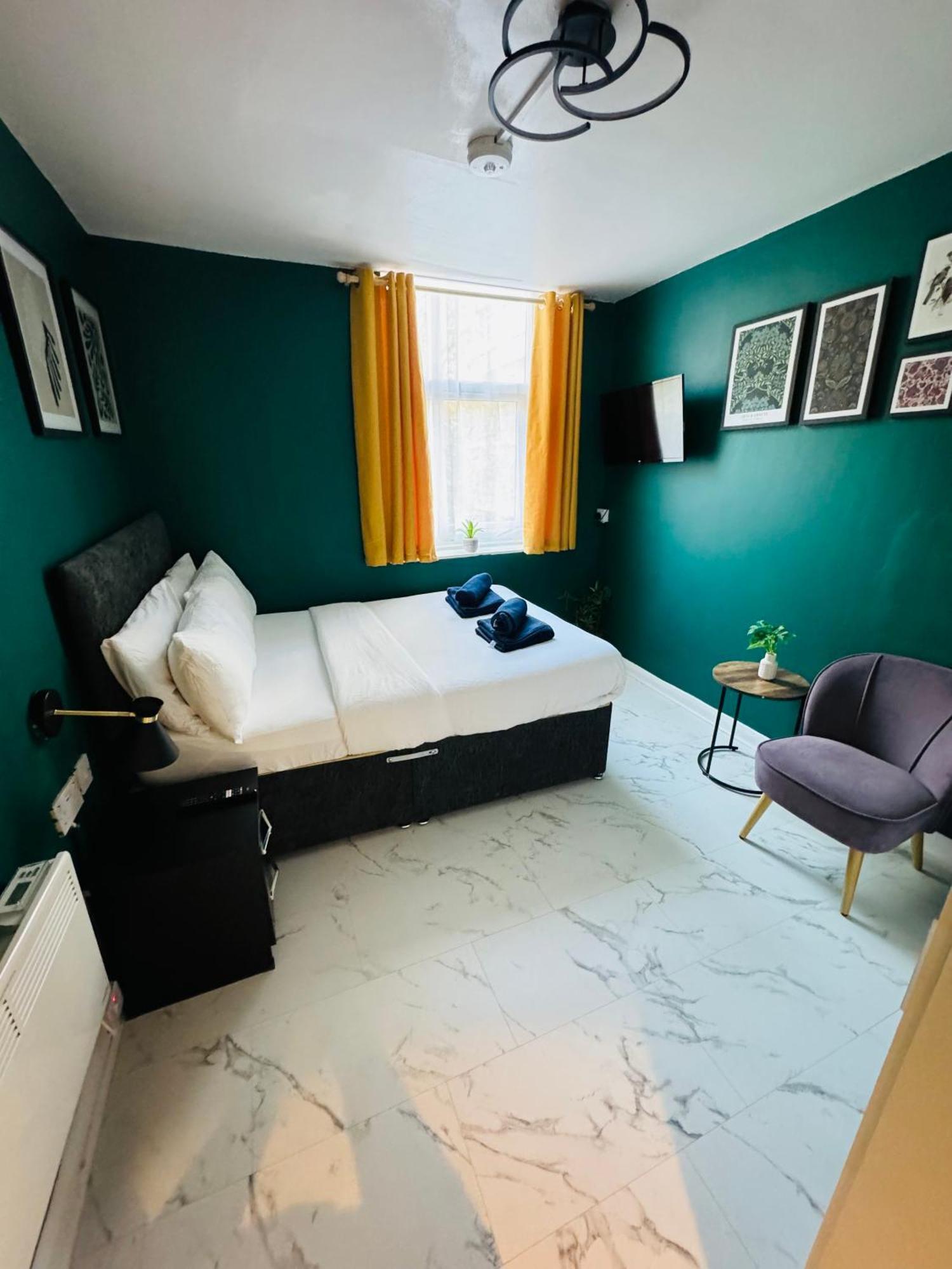 Private Studio Flat In City 1190 London Exterior photo